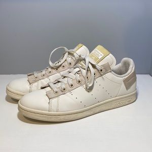 !RARELY WORN! Adidas Stan Smith’s